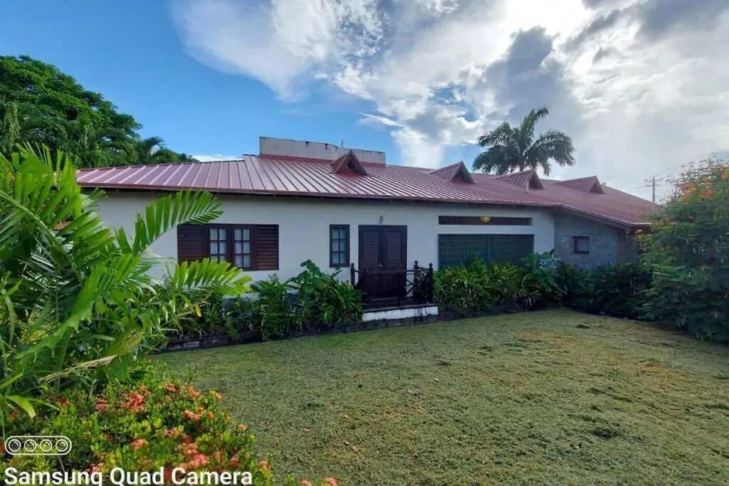 Reef Utopia Aka Villa Rennie Mount Irvine Trinidad en Tobago